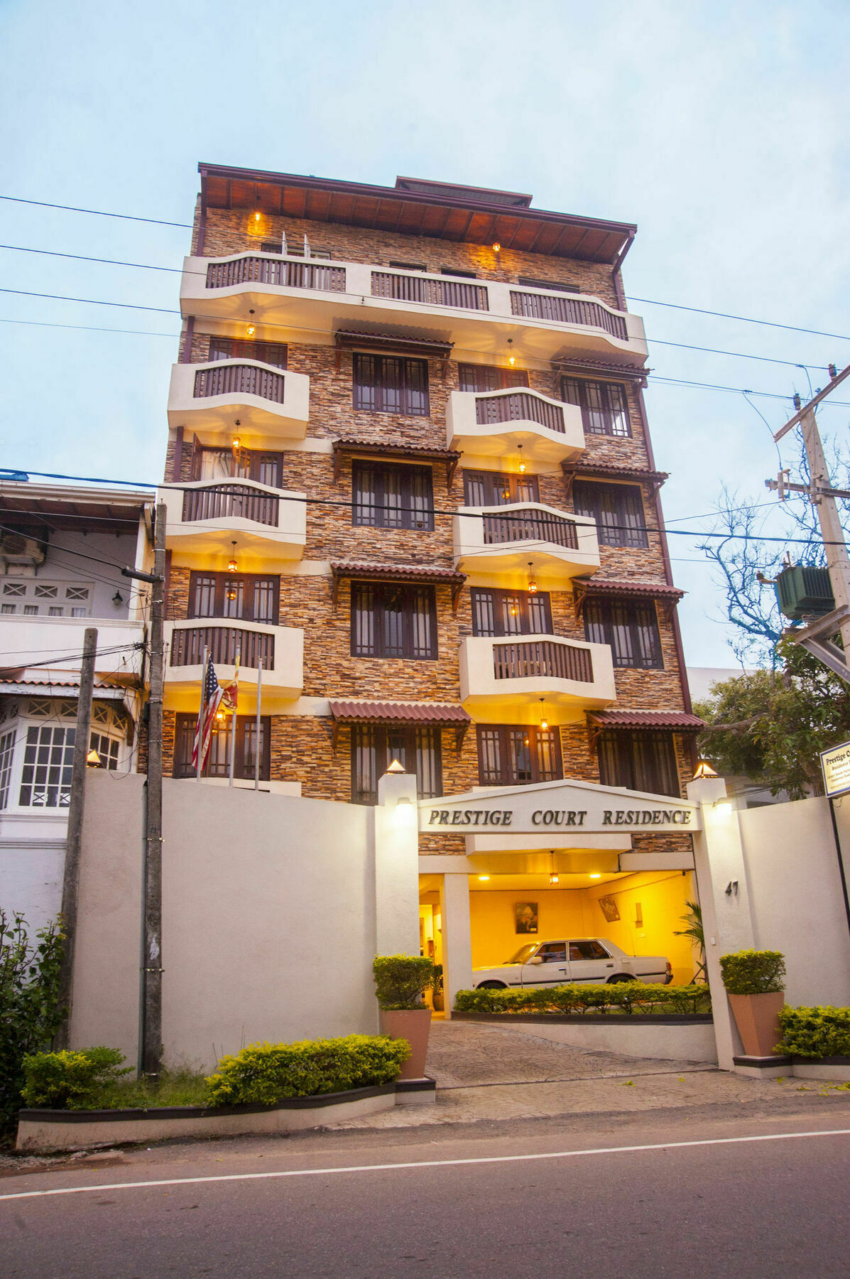 Hotel Prestige Court Residencies à Dehiwala-Mont Lavinia Extérieur photo
